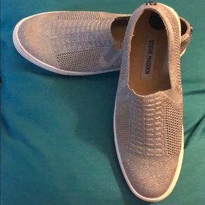 Steve Madden woven slip on